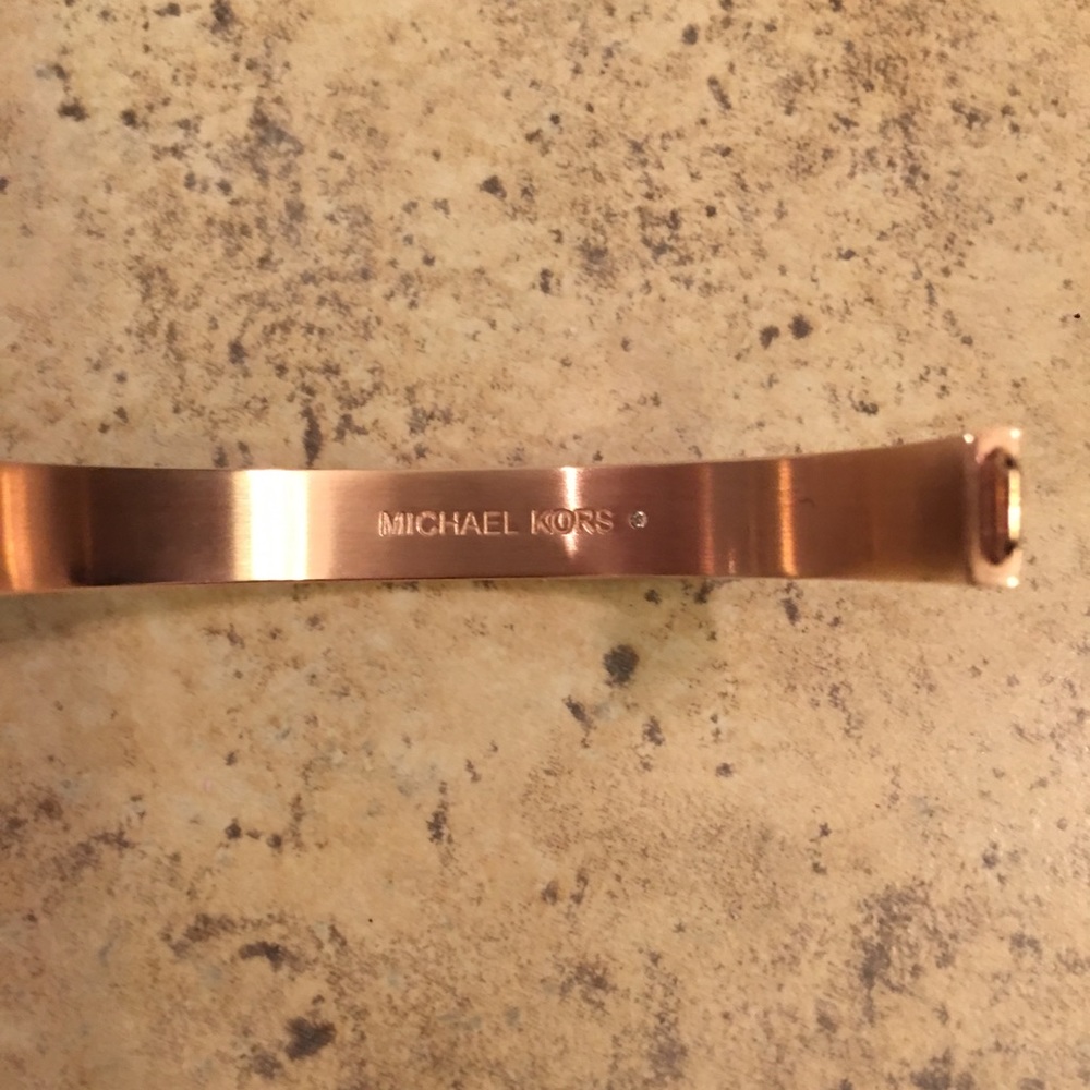 🌺SALE! Michael Kors Bracelet - Picture 5 of 8
